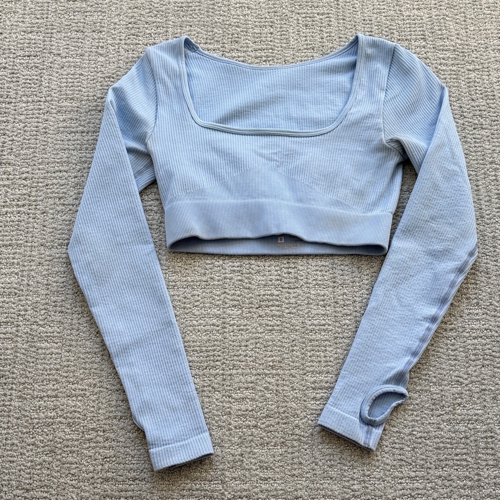 Women's Light Blue Ribbed Long Sleeve Crop Top